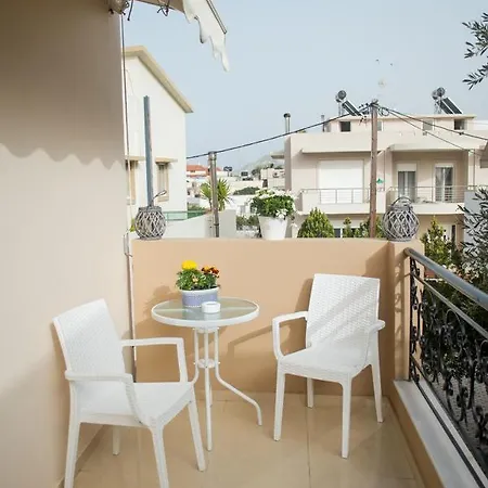 Sun By The Sea 2 Apartment